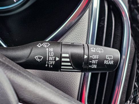 Used 2024 Chevrolet Equinox LT image 25