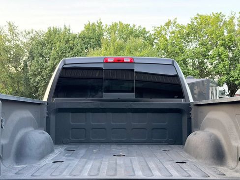 Used 2018 RAM 2500 Laramie AWD/4WD image 5