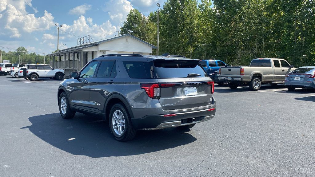 New 2027 Ford Explorer Active w/ Active Comfort Package RWD image 7