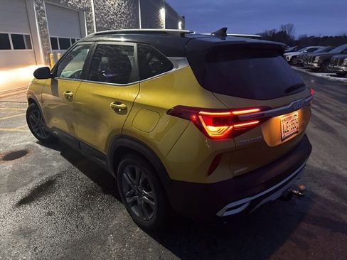 Used 2022 Kia Seltos S image 3