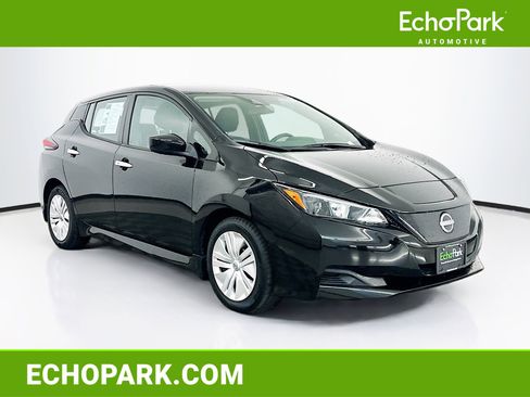 Used 2025 Nissan Leaf S FWD image 1