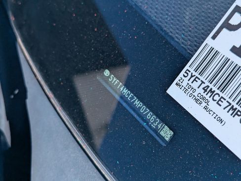 Used 2021 Toyota Corolla XSE image 6