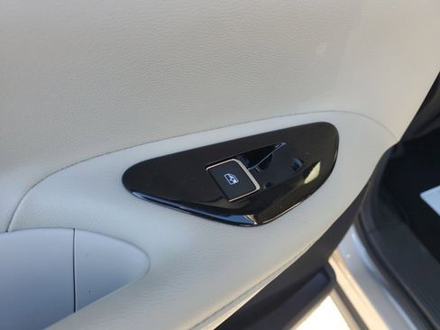 Certified 2025 Nissan Murano SL image 18