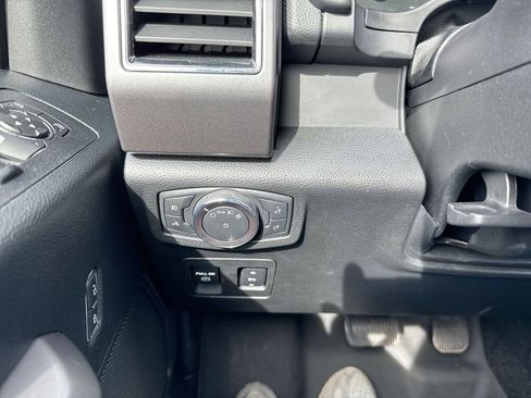 Used 2019 Ford F150 XLT w/ Equipment Group 302A Luxury image 19