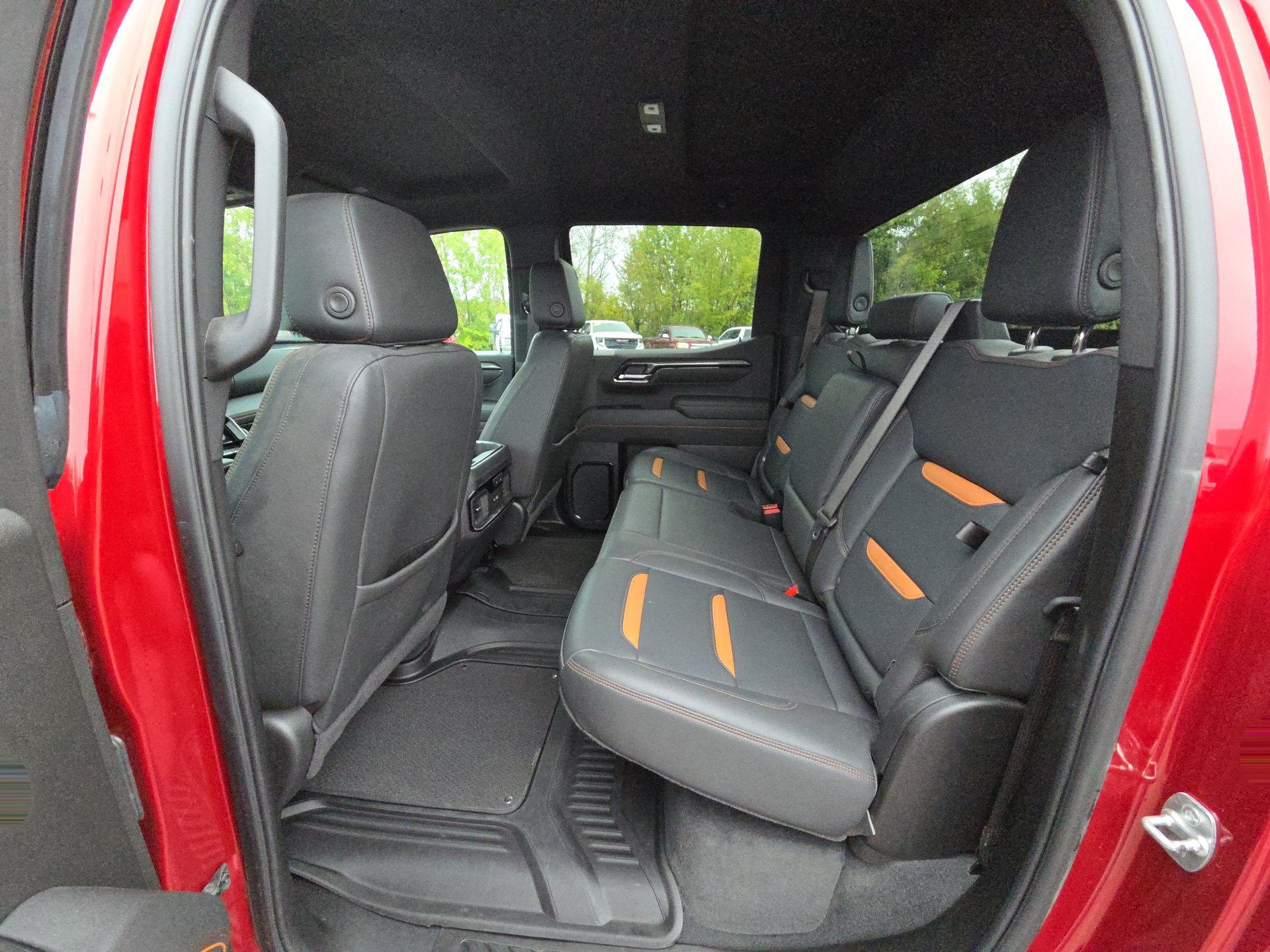 Used 2025 GMC Sierra 1500 AT4 AWD/4WD image 30