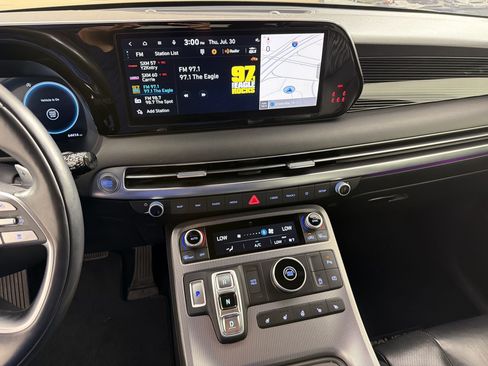Used 2024 Hyundai Palisade Calligraphy FWD image 18