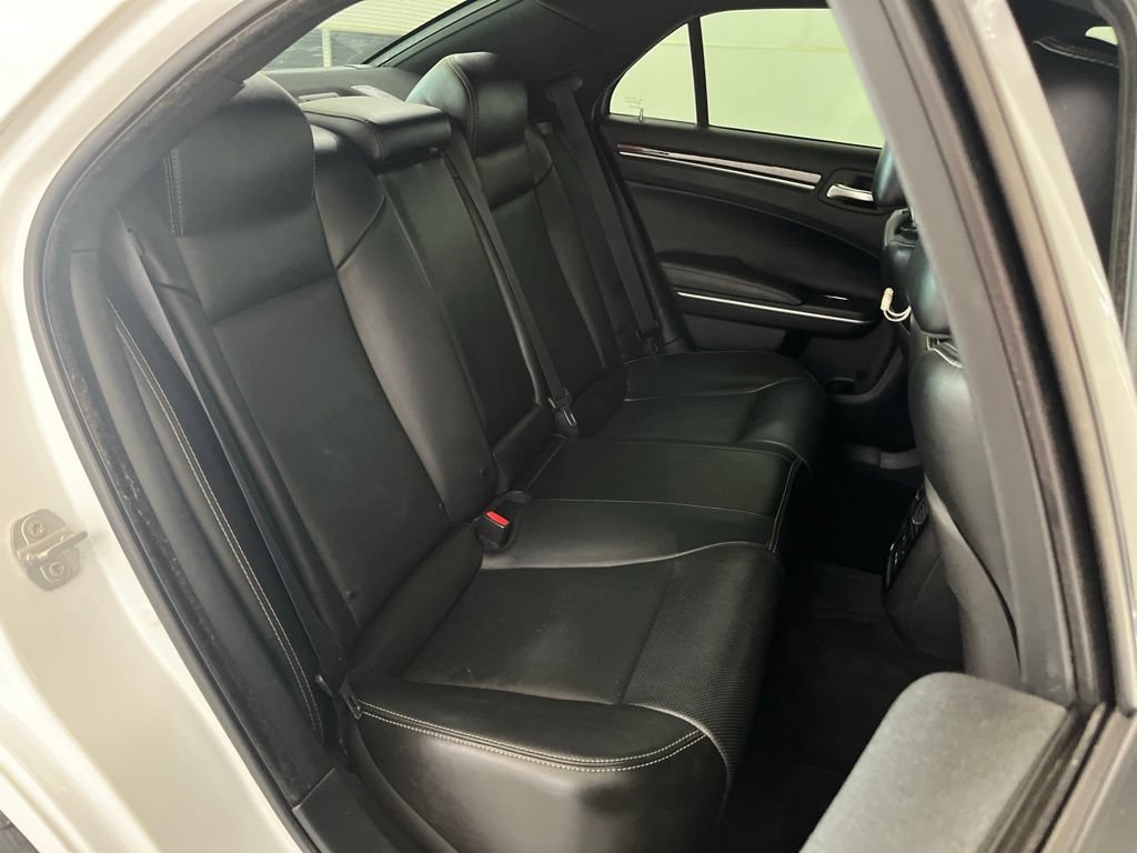 Used 2019 Chrysler 300 S w/ 300S Premium Group 2 RWD image 20