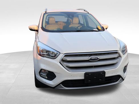Used 2018 Ford Escape Titanium w/ Ford Safe & Smart Package AWD/4WD image 9