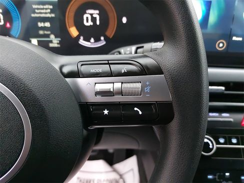 Certified 2025 Hyundai Sonata SE image 17