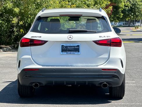 New 2025 Mercedes-Benz GLA 35 AMG 4MATIC image 4