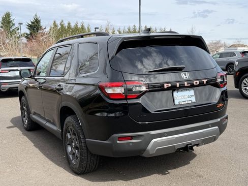 New 2026 Honda Pilot TrailSport image 6