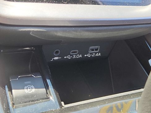 Certified 2025 Subaru Outback Premium AWD/4WD image 23