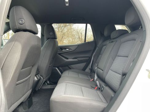 Used 2025 Chevrolet Equinox LT image 25