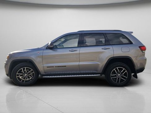 Used 2017 Jeep Grand Cherokee Trailhawk image 21