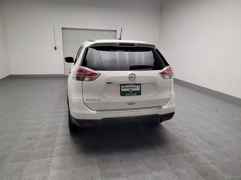 Used 2016 Nissan Rogue S w/ S Family Package FWD image 6