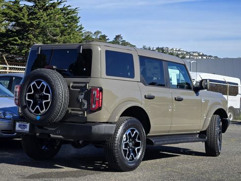 New 2026 Ford Bronco Outer Banks AWD/4WD image 14