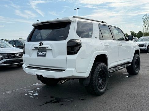 Used 2018 Toyota 4Runner SR5 Premium AWD/4WD image 5