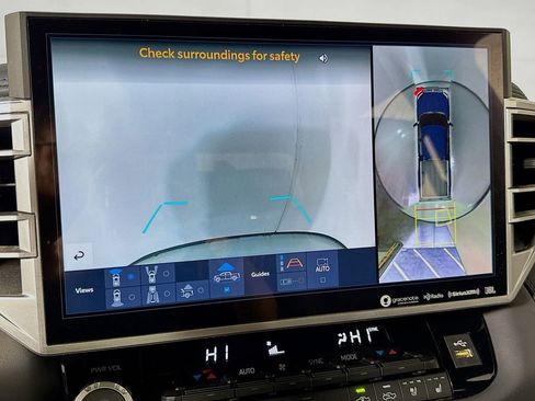 Used 2023 Toyota Tundra Platinum image 35