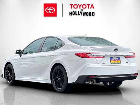 New 2026 Toyota Camry SE image 6