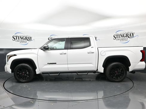 Used 2025 Toyota Tundra SR5 w/ SR5 Premium Package AWD/4WD image 4