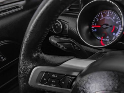 Used 2021 Ford Mustang Coupe image 15