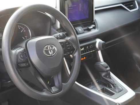 Used 2023 Toyota RAV4 LE FWD image 18