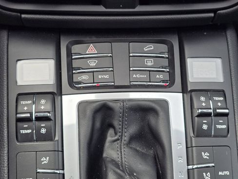 Used 2020 Porsche Macan S AWD/4WD image 13