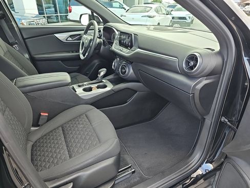Used 2021 Chevrolet Blazer LT FWD image 31
