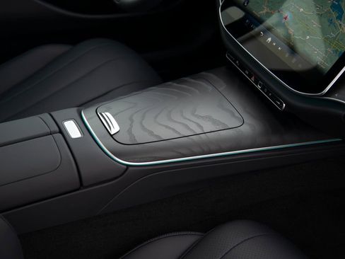 New 2026 Mercedes-Benz E 350 4MATIC Sedan image 22