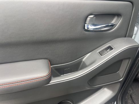 Used 2023 Nissan Frontier Pro-X w/ Pro-X Premium Package image 32