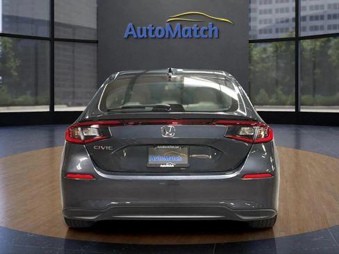 Used 2024 Honda Civic EX-L image 9