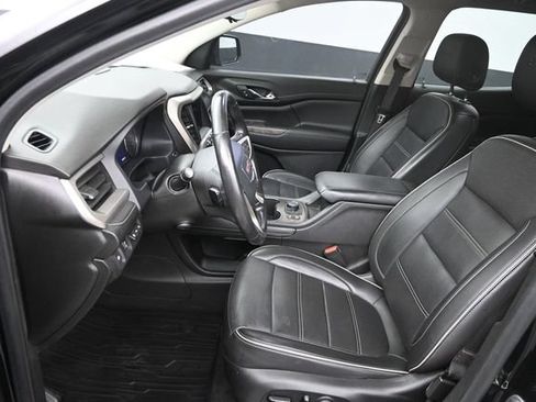 Used 2021 GMC Acadia Denali w/ Denali Technology Package AWD/4WD image 10