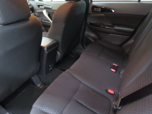 New 2025 Mitsubishi Eclipse Cross LE image 20