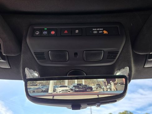 Used 2020 Chevrolet Corvette Stingray Premium Cpe w/ 3LT Preferred Equipment Group image 19