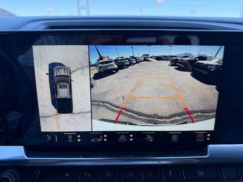 Used 2023 Chevrolet Silverado 1500 High Country w/ Technology Package image 30