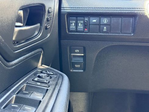 Used 2024 Honda Odyssey EX-L image 18