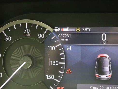 Used 2023 Land Rover Discovery Sport S image 19