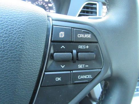 Used 2017 Hyundai Sonata Plug-In Hybrid image 36