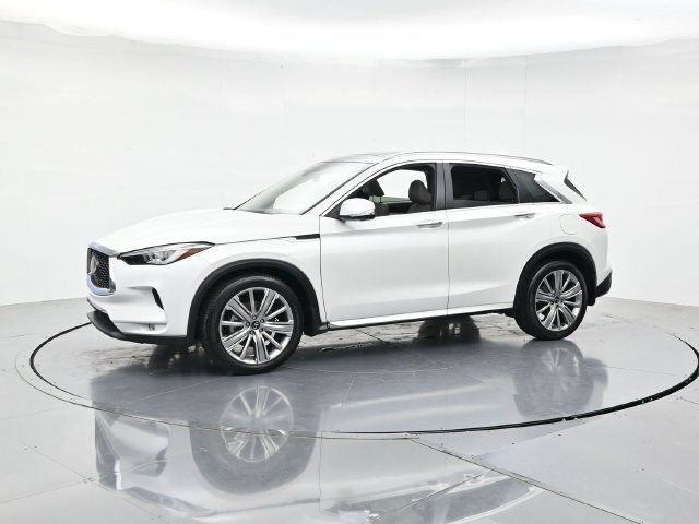 Used 2023 INFINITI QX50 Sensory AWD/4WD image 5