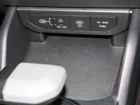 Used 2025 Kia K4 FWD image 21