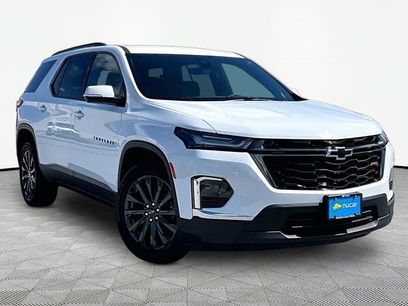 Used 2023 Chevrolet Traverse RS