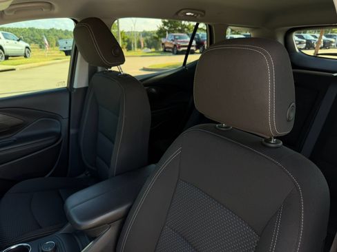 Used 2024 GMC Terrain SLE FWD image 12