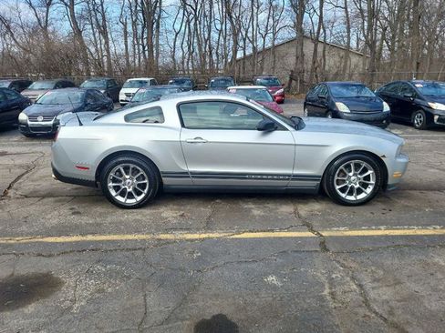 Used 2010 Ford Mustang Coupe image 8