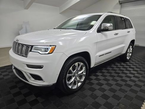 Used 2021 Jeep Grand Cherokee Summit AWD/4WD image 3