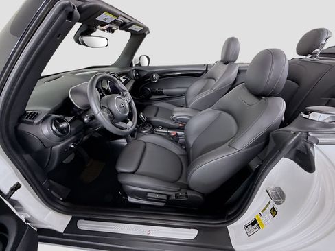 Certified 2023 MINI Cooper S FWD image 18