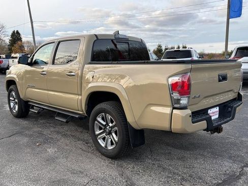 Used 2017 Toyota Tacoma Limited image 5