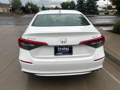 Used 2023 Honda Civic Sport image 4