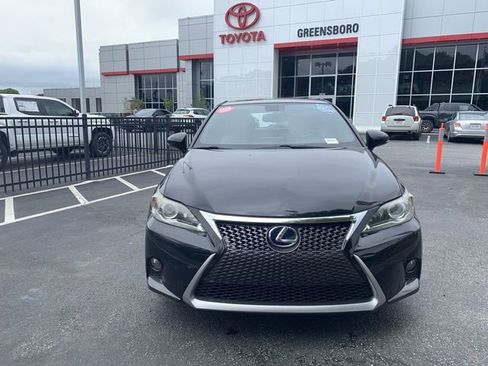 Used 2014 Lexus CT 200h w/ F Sport w/Nuluxe Interior FWD image 3
