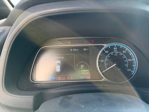 Used 2025 Nissan Leaf S FWD image 7
