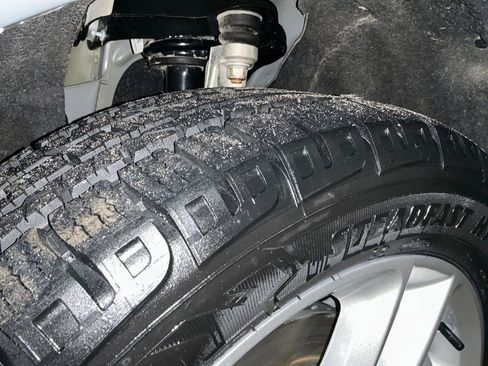 Used 2023 Dodge Durango GT image 3